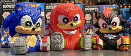 Knit Look Hollow Figures Handmade&nbsp;Robots