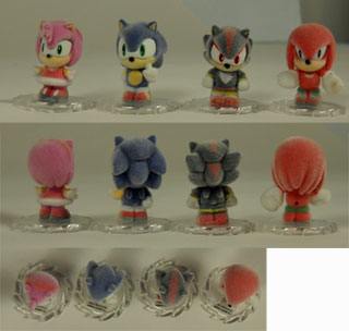 Fuzzy super small figures turn-arounds