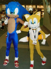 Sonic & Tails Cosplayers