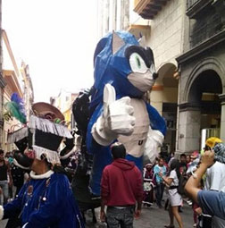 Mexico Parade Float Sonic