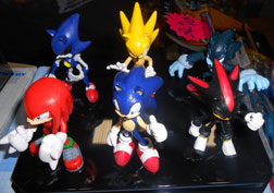Gacha mini Sonic figures