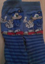 Modern Sonic stripe socks blue