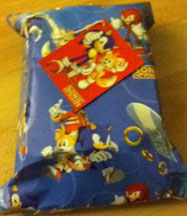 Wrapping paper W/Sonic Tails Card