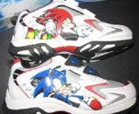Sonic & Knuckles Pose Shoe Side