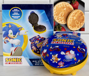 Uncanny Brands Mini Sonic Waffle Iron
