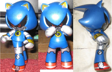 Metal Sonic Juvi is posable